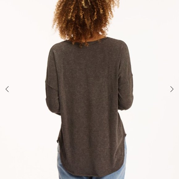 Excellent Condition - Billabong Any Day Henley - Picture 2 of 6